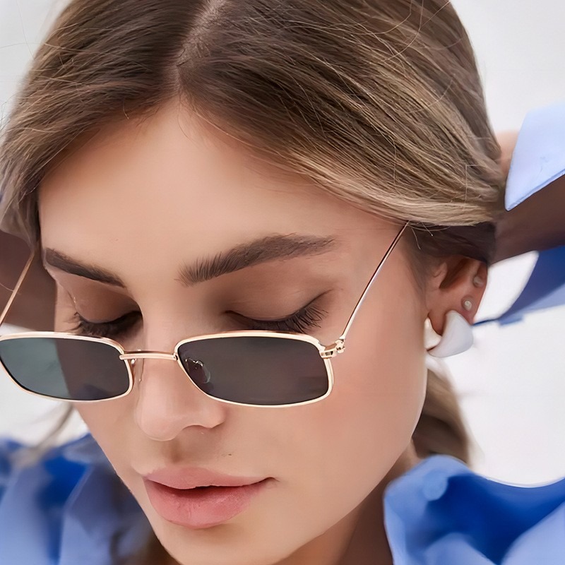Photography Street - New Classic Small Frame Square Sunglasses
