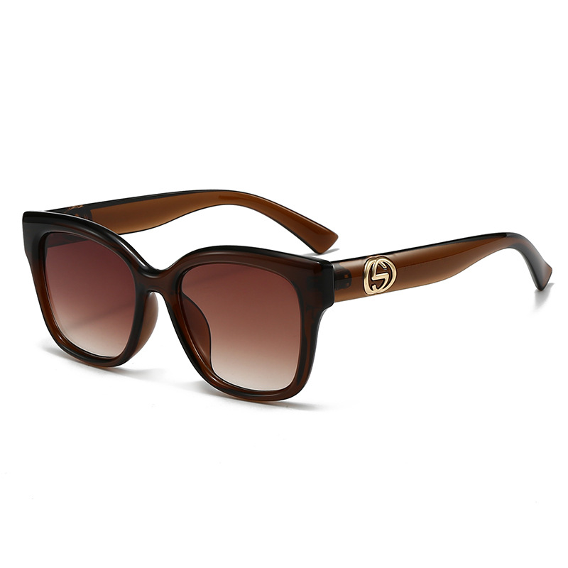 Retro Minimalist Solid Color F - Photography Street review and price